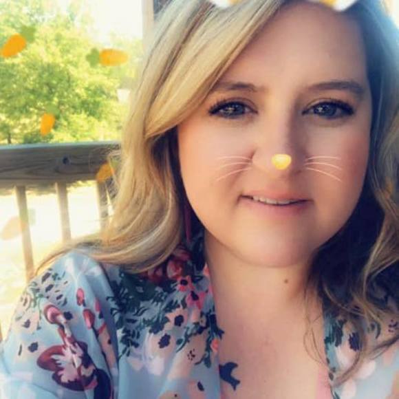 Meet your Posher, Candace - Picture 1 of 1